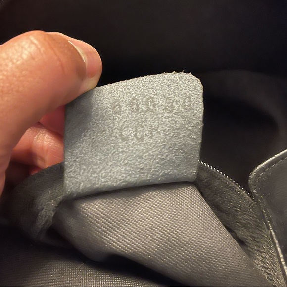 Longchamp Smooth Leather Shoulder Bag - Picture 16 of 16